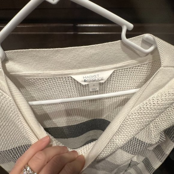 Market & Spruce sweater - Picture 3 of 7